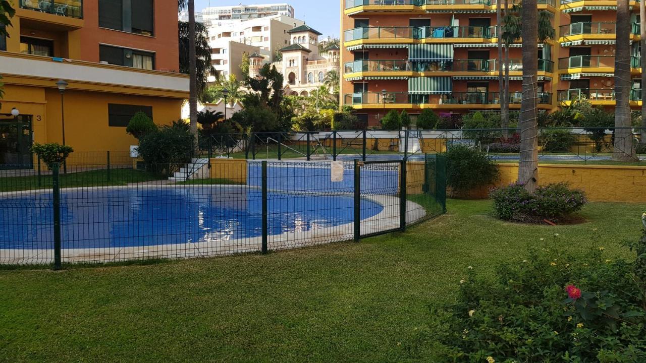 Impresionante Primera Linea De Playa, Bajondillo Beach Торемолинос Екстериор снимка